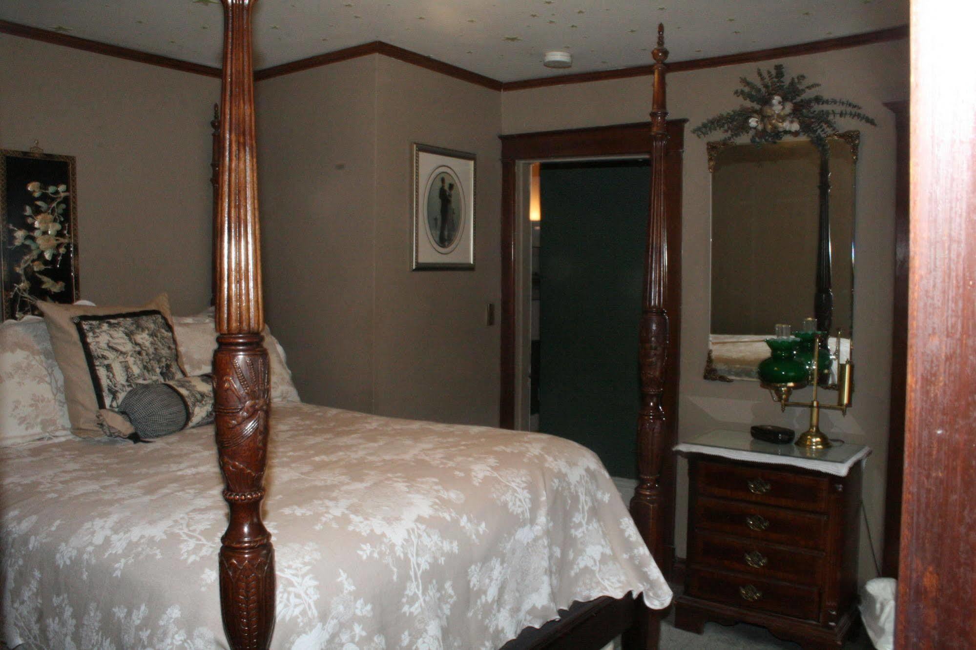 Rose Arden Bed & Breakfast Hamilton Exterior photo