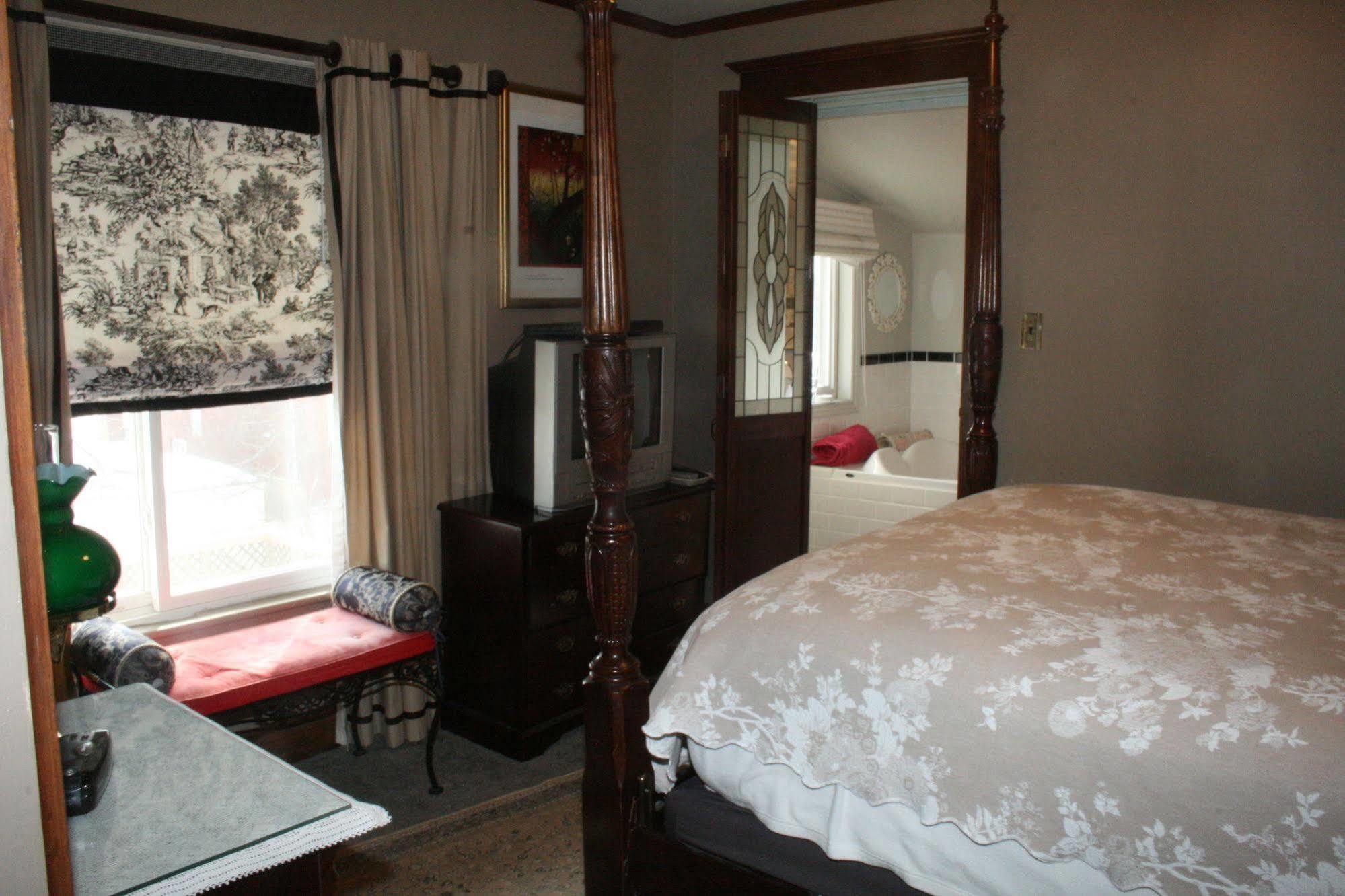Rose Arden Bed & Breakfast Hamilton Exterior photo